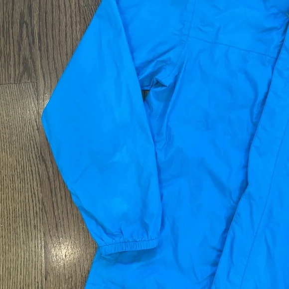 Girl’s The North Face Lightweight Windbreaker/Rain Coat. Size Large 14/16.